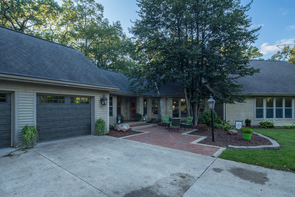 16533 300th St., Mason City